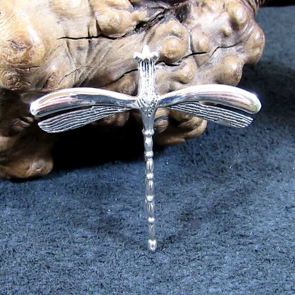 Solid 925 Sterling Silver 3D Figural Dragonfly Pin Brooch / Gardencore Jewelry - Picture 1 of 9